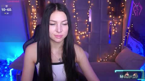 elisevelour online show from February 25, 2026, 2:05 pm