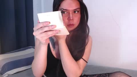 Snapshot of elisex18 chatting on May 3, 2026, 2:34 pm Elise online show from May 3, 2026, 2:34 pm