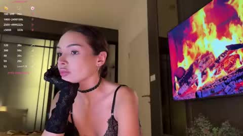 Nina online show from October 18, 2025, 5:14 pm