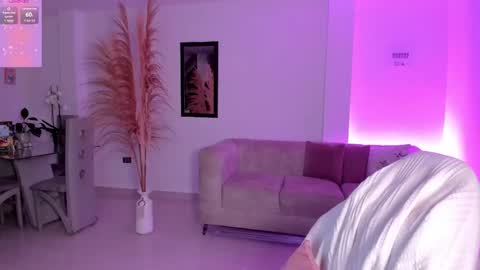 Snapshot of elissa_dominguez chatting on March 10, 2026, 7:35 am Elissa online show from March 10, 2026, 7:35 am