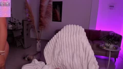 Snapshot of elissa_dominguez chatting on March 21, 2026, 4:17 am Elissa online show from March 21, 2026, 4:17 am