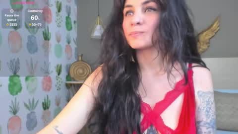 E L I S S A online show from January 14, 2025, 7:11 pm