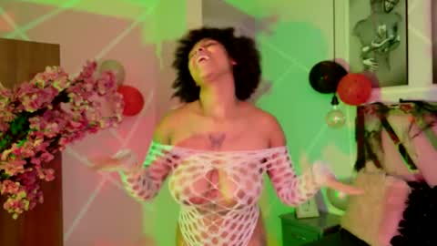 Snapshot of elit_noa chatting on October 22, 2025, 8:19 pm elit noa online show from October 22, 2025, 8:19 pm