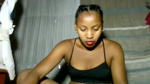 Snapshot of elita12010 chatting on June 16, 2026, 12:30 pm elita12010 online show from June 16, 2026, 12:30 pm