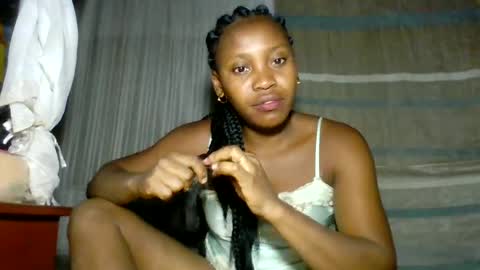 Snapshot of elita12010 chatting on June 27, 2026, 12:22 pm elita12010 online show from June 27, 2026, 12:22 pm