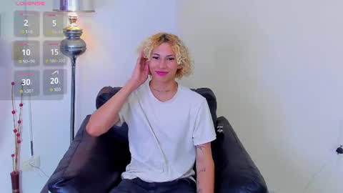 Snapshot of elite__models chatting on July 11, 2026, 3:09 am Valentino Konny y Jhon online show from July 11, 2026, 3:09 am