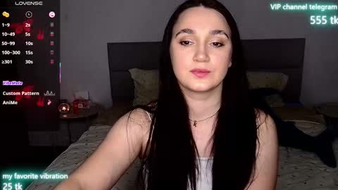 Eliz online show from September 16, 2025, 11:17 pm