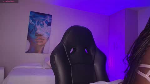 Snapshot of eliza_eup69 chatting on October 16, 2025, 11:44 am ELIZA online show from October 16, 2025, 11:44 am