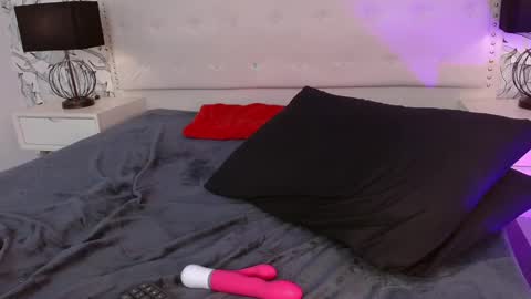 Eliza online show from December 11, 2024, 1:26 am