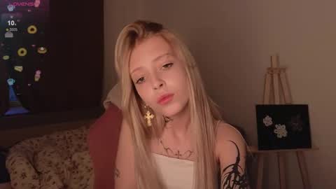 Elizabeth online show from November 19, 2025, 1:22 pm