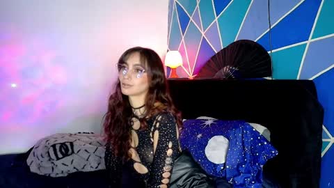 elizabeht_911 online show from March 27, 2026, 5:56 pm