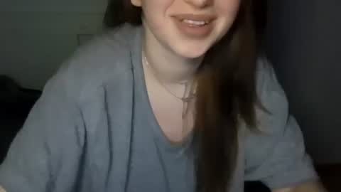 Snapshot of elizabet_18 chatting on February 7, 2025, 12:20 am Elizabet 18 online show from February 7, 2025, 12:20 am