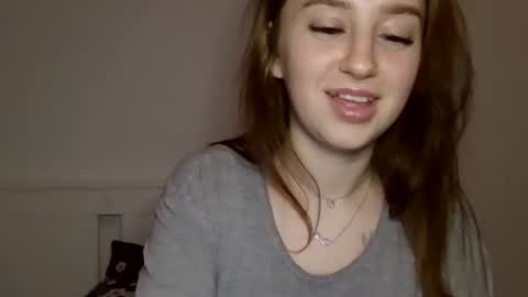 Snapshot of elizabet_18 chatting on February 18, 2025, 10:36 pm Elizabet 18 online show from February 18, 2025, 10:36 pm