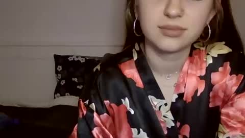 Snapshot of elizabet_18 chatting on February 21, 2025, 10:04 pm Elizabet 18 online show from February 21, 2025, 10:04 pm