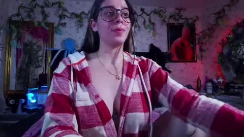 Elizabeth online show from March 10, 2025, 11:16 pm