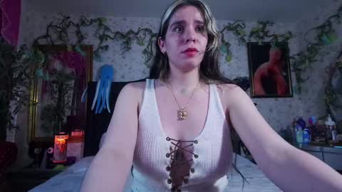 Snapshot of elizabeth77_ chatting on October 2, 2025, 10:17 pm Elizabeth online show from October 2, 2025, 10:17 pm