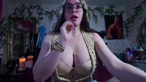 Snapshot of elizabeth77_ chatting on October 9, 2025, 10:24 am Elizabeth online show from October 9, 2025, 10:24 am