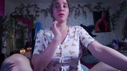 Snapshot of elizabeth77_ chatting on October 11, 2025, 9:13 pm Elizabeth online show from October 11, 2025, 9:13 pm