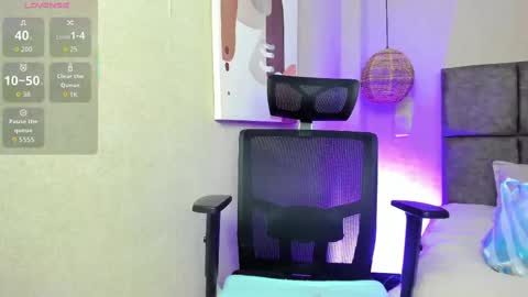 Snapshot of elizabeth_20_ chatting on October 6, 2025, 7:00 pm elizabeth online show from October 6, 2025, 7:00 pm