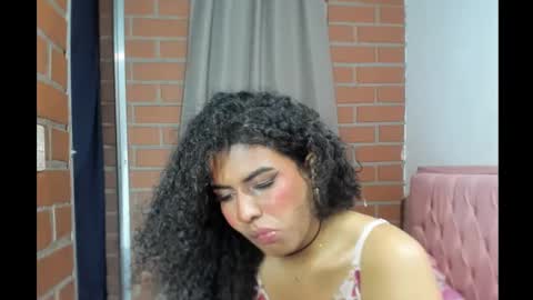 elizabeth_777 online show from December 7, 2024, 5:04 am