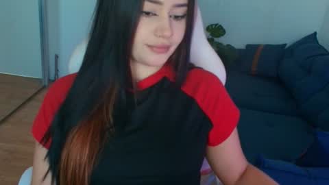 Elezabeth online show from June 18, 2026, 7:07 pm