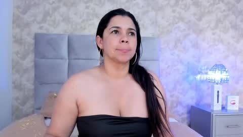 Elizabeth online show from December 28, 2024, 2:22 am