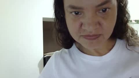 Snapshot of elizabeth_martinez_ chatting on May 3, 2026, 4:24 pm Elizabeth Martinez online show from May 3, 2026, 4:24 pm