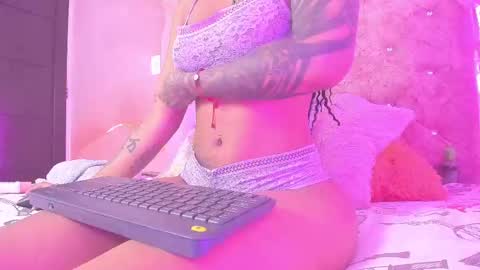 Montserrath online show from February 14, 2025, 3:54 am