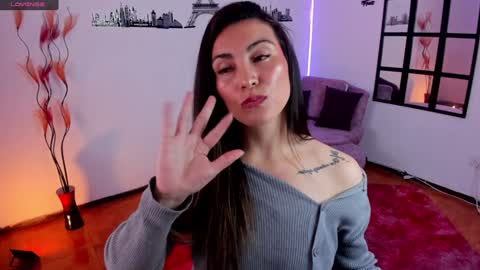 Snapshot of elizabeth_taylor_b chatting on December 3, 2024, 4:39 pm Elizabeth online show from December 3, 2024, 4:39 pm