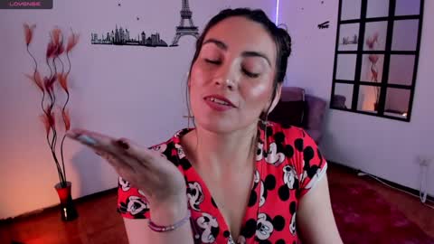 Snapshot of elizabeth_taylor_b chatting on January 10, 2025, 7:54 pm Elizabeth online show from January 10, 2025, 7:54 pm