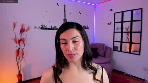 Snapshot of elizabeth_taylor_b chatting on February 21, 2025, 6:59 pm Elizabeth online show from February 21, 2025, 6:59 pm