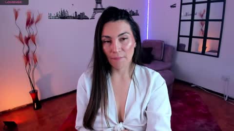 Snapshot of elizabeth_taylor_b chatting on February 27, 2025, 6:42 pm Elizabeth online show from February 27, 2025, 6:42 pm