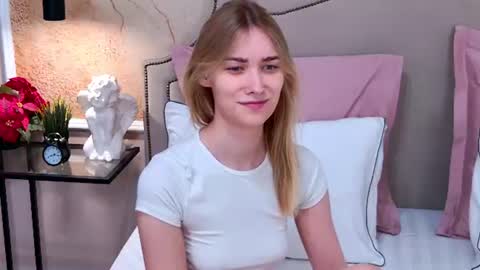 Elizabeth online show from July 25, 2026, 4:15 pm