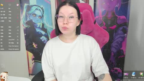 Snapshot of elizabethflowerr chatting on October 8, 2025, 7:39 am Eli online show from October 8, 2025, 7:39 am