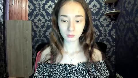 elizabethrice online show from December 1, 2024, 9:48 pm