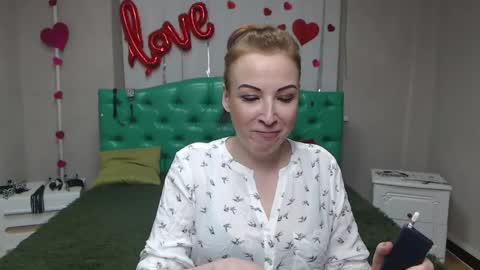 ElizabethSho online show from May 15, 2026, 6:15 pm