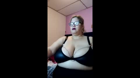 Elizabeth online show from January 16, 2026, 10:52 am