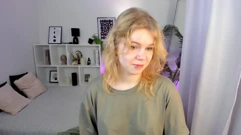Snapshot of elizabethvane chatting on May 19, 2026, 5:14 am Elizabeth online show from May 19, 2026, 5:14 am