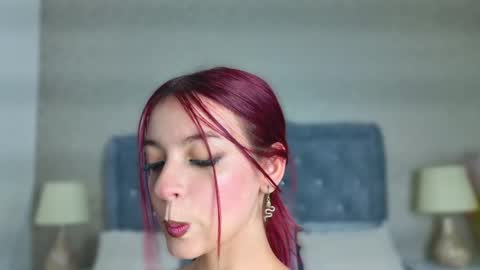 Elizabet online show from June 2, 2026, 12:18 pm