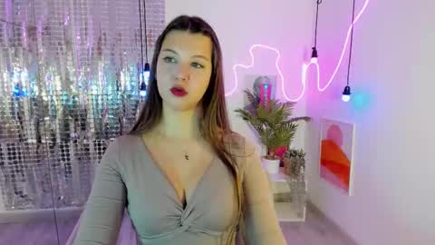 Snapshot of elizamild chatting on October 2, 2025, 1:18 pm Eliza online show from October 2, 2025, 1:18 pm