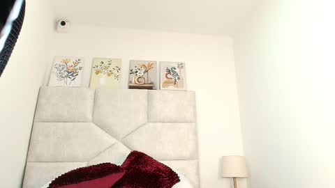 Eliza online show from November 17, 2025, 11:27 am