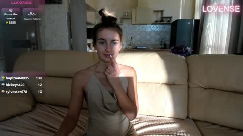 Eliz                               online show from January 21, 2025, 12:50 pm