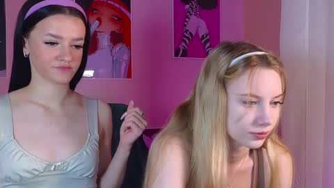 elizzza_ online show from March 7, 2025, 5:08 am