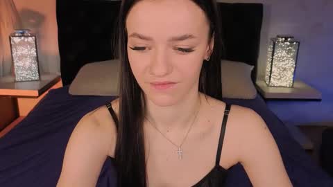 elizzza_ online show from March 13, 2026, 5:36 am
