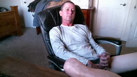 Elk online show from February 1, 2026, 8:07 pm