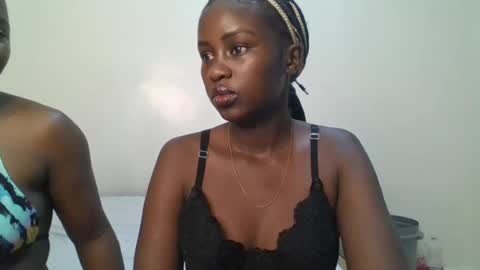 ella8_ online show from June 28, 2026, 6:41 am