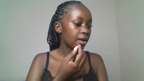 ella8_ online show from July 19, 2026, 9:24 am