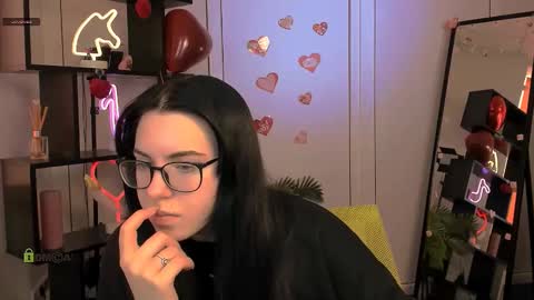 ella_coco online show from February 10, 2026, 6:17 am