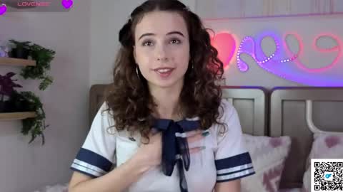 Snapshot of ella_desire chatting on April 26, 2026, 2:15 pm ella_desire online show from April 26, 2026, 2:15 pm