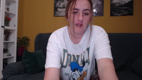 Ella  Max online show from January 15, 2025, 7:05 am